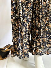 Load image into Gallery viewer, Vintage 90s Pleated Floral Palazzo Pants