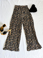 Load image into Gallery viewer, Vintage 90s Pleated Floral Palazzo Pants
