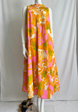 Load image into Gallery viewer, Vintage 60s psychedelic Kuulei muumuu dress