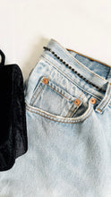 Load image into Gallery viewer, Vintage Y2K liz claiborne Skinny Rhinestone belt
