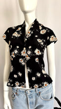 Load image into Gallery viewer, Vintage 90s Rampage Daisy Print Button-Down Blouse
