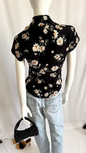 Load image into Gallery viewer, Vintage 90s Rampage Daisy Print Button-Down Blouse
