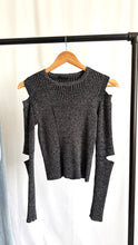 Load image into Gallery viewer, Vintage Y2K Cut Out Knit Top
