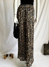 Load image into Gallery viewer, Vintage 90s Pleated Floral Palazzo Pants
