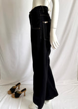 Load image into Gallery viewer, Vintage 90s Mudd High-Waisted “baggy” Jeans
